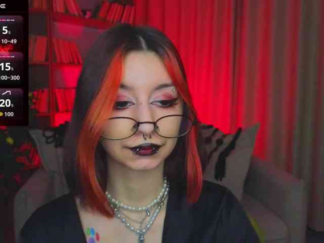 MistressMarcelline webcam