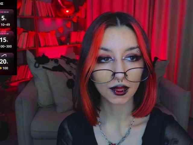 MistressMarcelline webcam