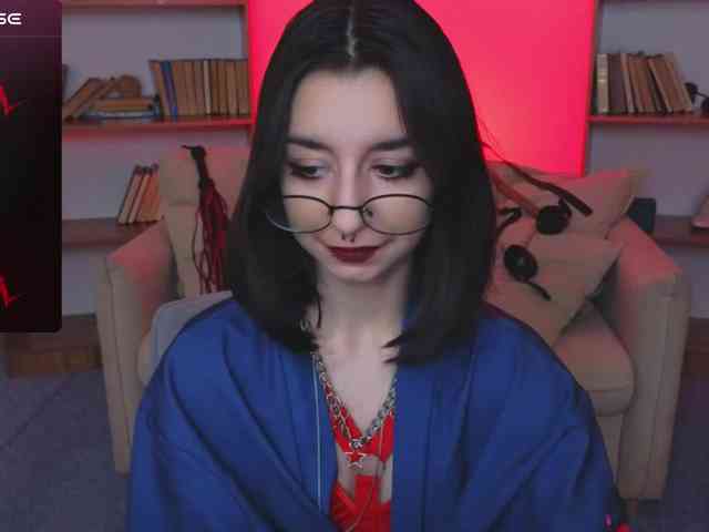 MistressMarcelline webcam