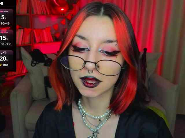 MistressMarcelline webcam