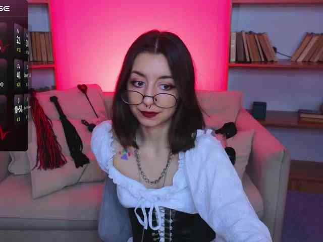 MistressMarcelline webcam