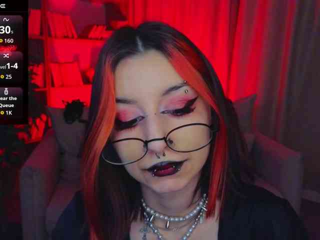 MistressMarcelline webcam