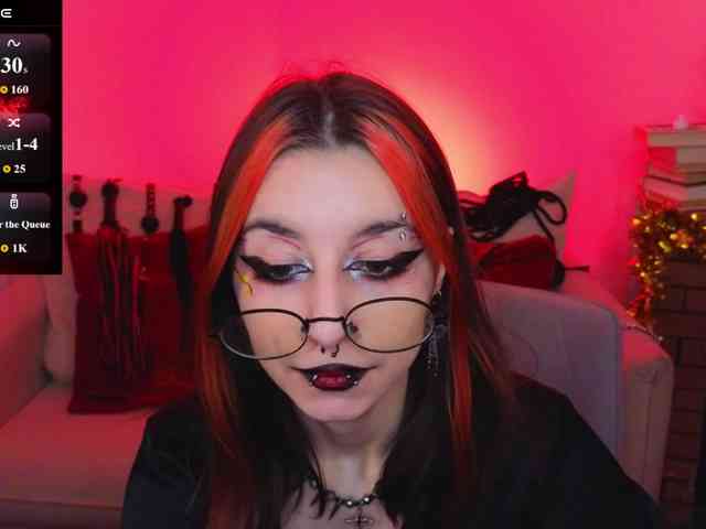 MistressMarcelline webcam