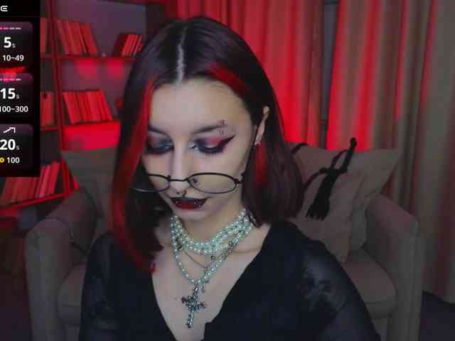MistressMarcelline webcam