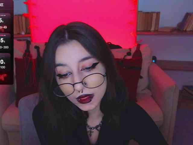 MistressMarcelline webcam