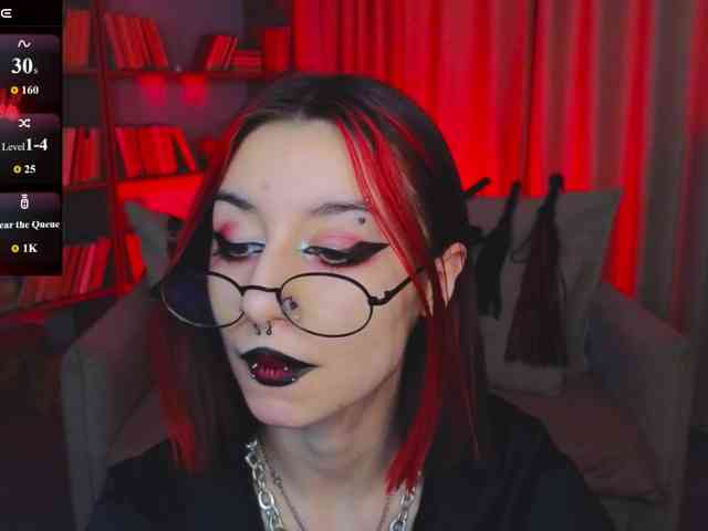 MistressMarcelline webcam