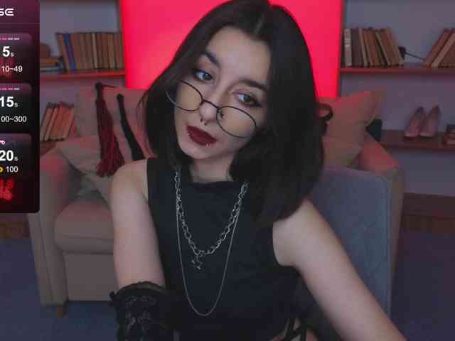 MistressMarcelline webcam