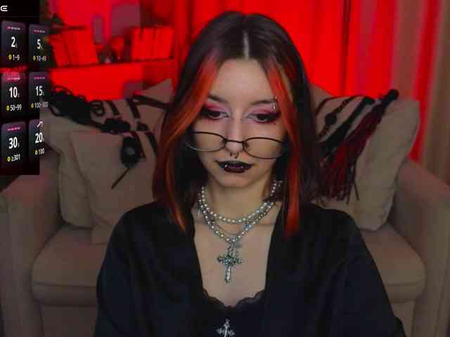 MistressMarcelline webcam