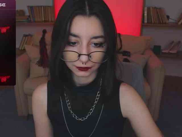 MistressMarcelline webcam