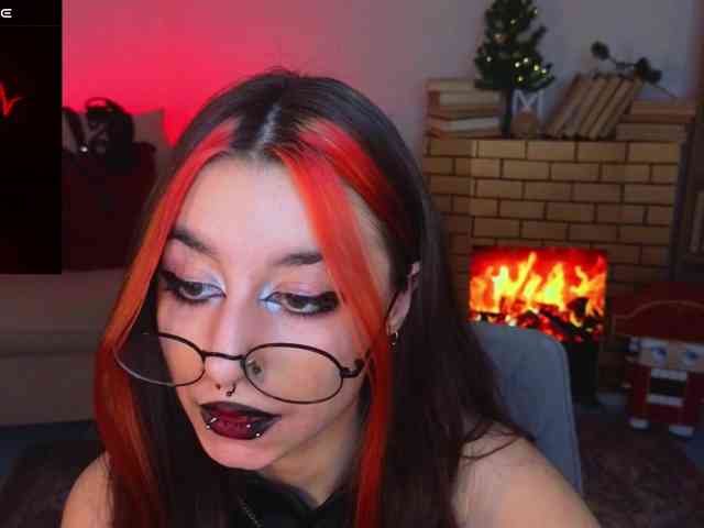 MistressMarcelline webcam