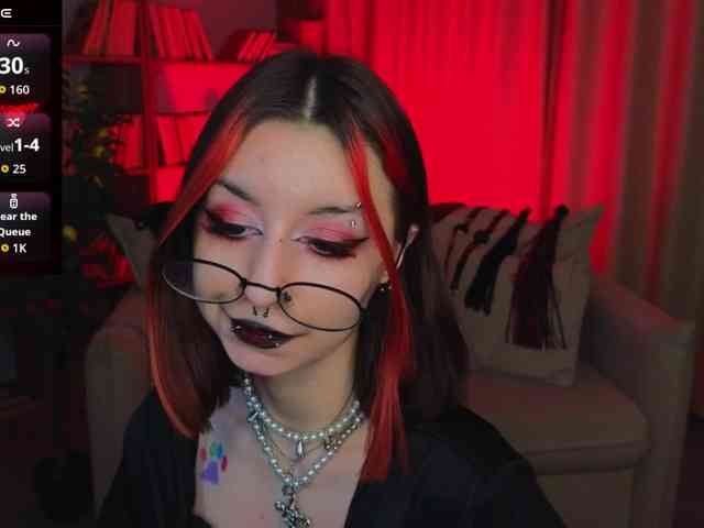 MistressMarcelline webcam