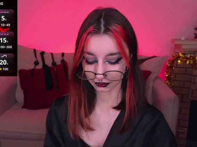 MistressMarcelline webcam