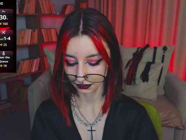 MistressMarcelline webcam