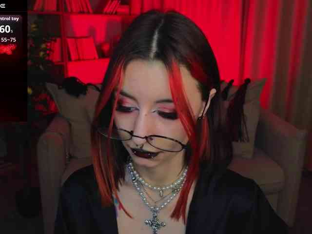 MistressMarcelline webcam