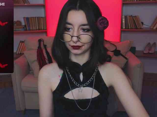 MistressMarcelline webcam
