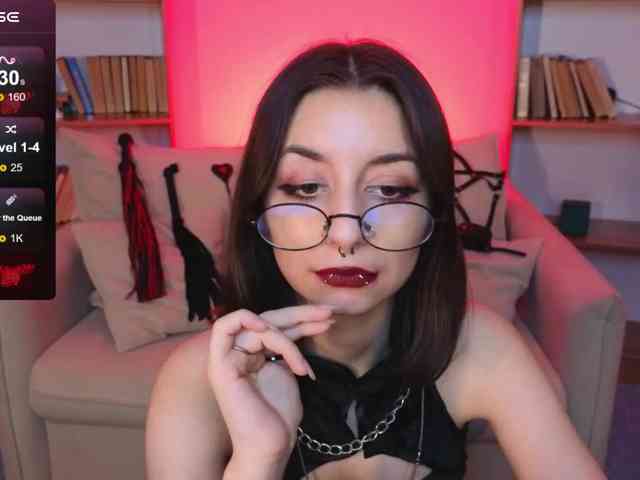 MistressMarcelline webcam
