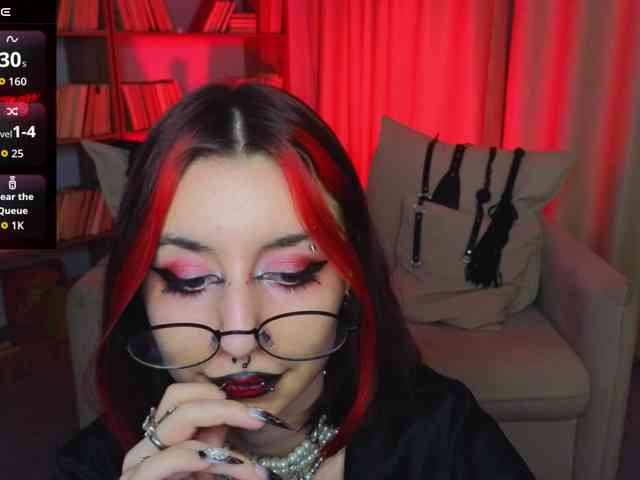 MistressMarcelline webcam