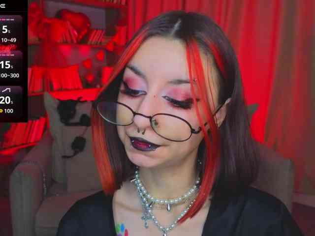 MistressMarcelline webcam