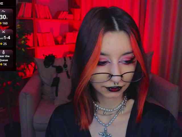 MistressMarcelline webcam