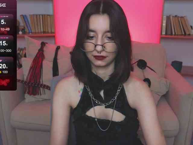MistressMarcelline webcam