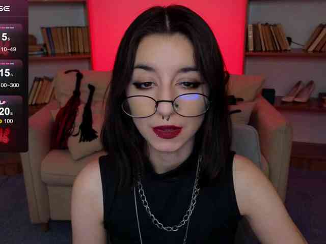 MistressMarcelline webcam