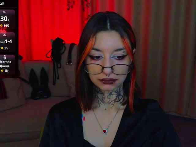 MistressMarcelline webcam