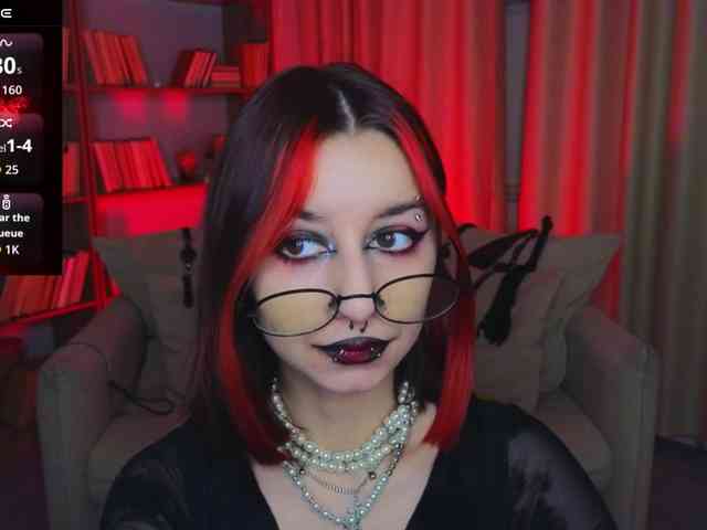 MistressMarcelline webcam