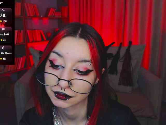 MistressMarcelline webcam