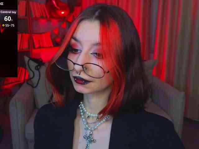 MistressMarcelline webcam