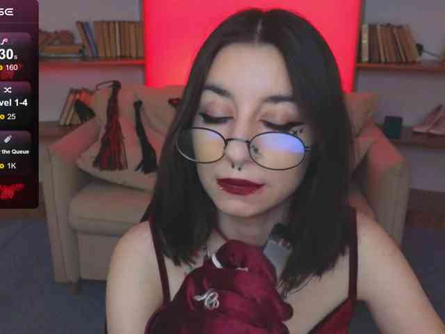 MistressMarcelline webcam