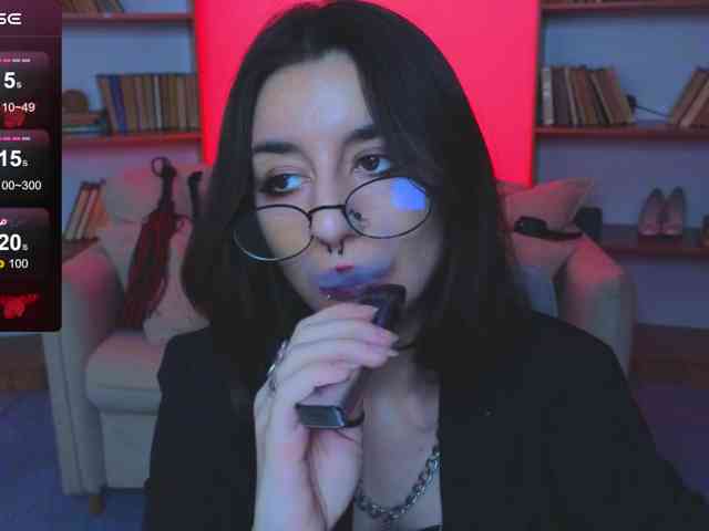 MistressMarcelline webcam