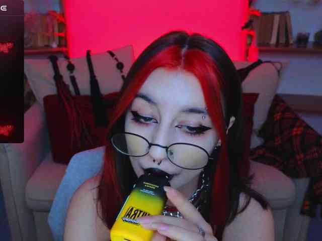 MistressMarcelline webcam