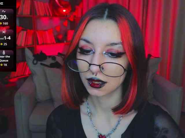 MistressMarcelline webcam