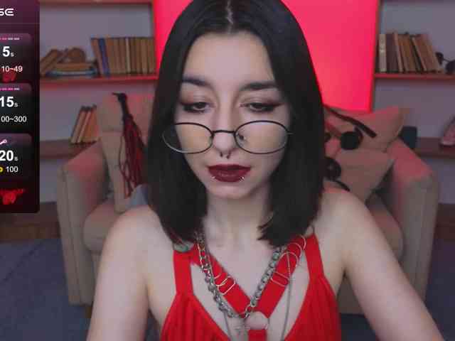 MistressMarcelline webcam