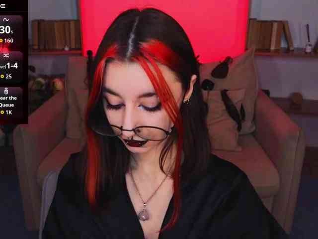 MistressMarcelline webcam