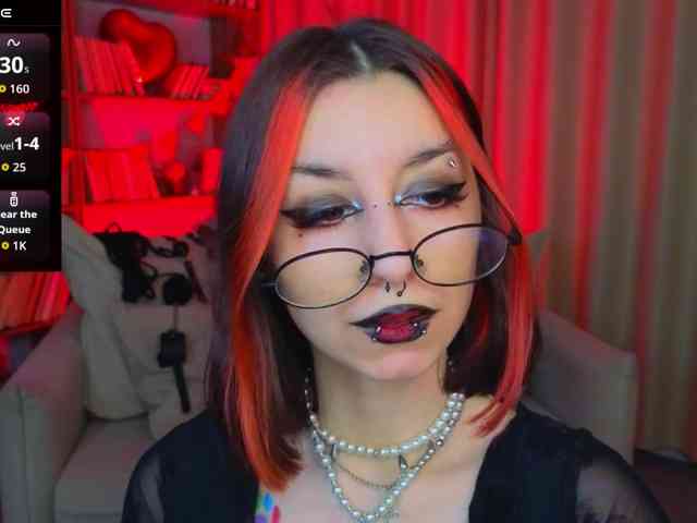 MistressMarcelline webcam