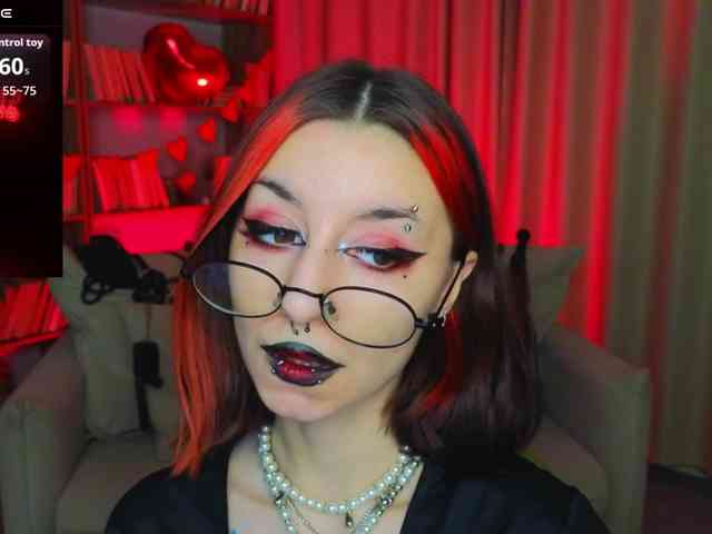 MistressMarcelline webcam