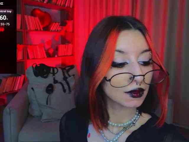 MistressMarcelline webcam