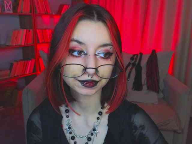 MistressMarcelline webcam