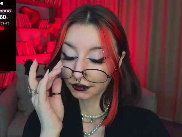 MistressMarcelline webcam