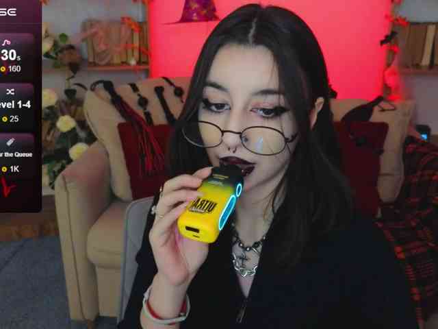 MistressMarcelline webcam