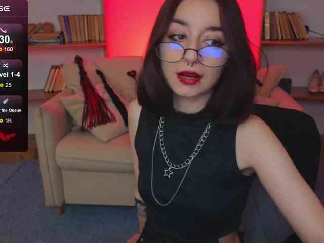 MistressMarcelline webcam
