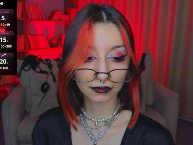 MistressMarcelline webcam
