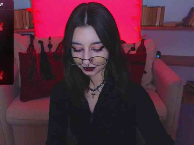 MistressMarcelline webcam