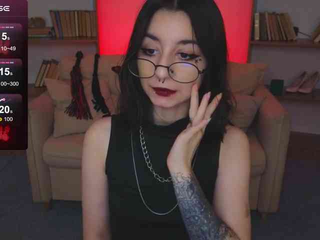 MistressMarcelline webcam