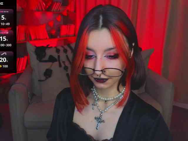 MistressMarcelline webcam