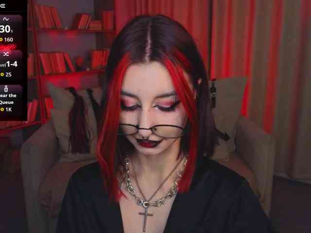 MistressMarcelline webcam