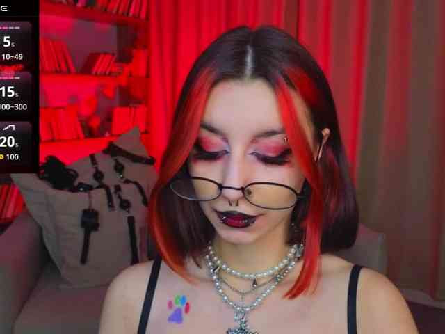 MistressMarcelline webcam