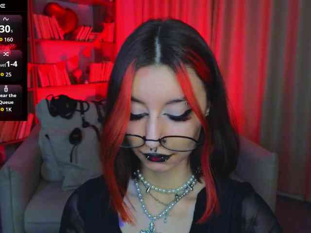 MistressMarcelline webcam