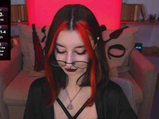 MistressMarcelline webcam